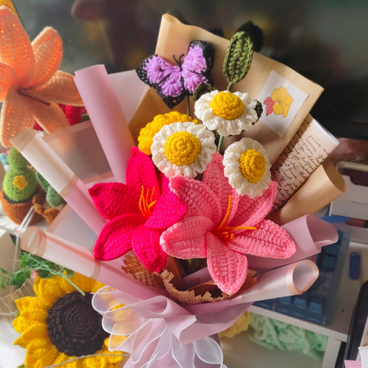 Bouquet No 20 - A - Busy Bee Artist