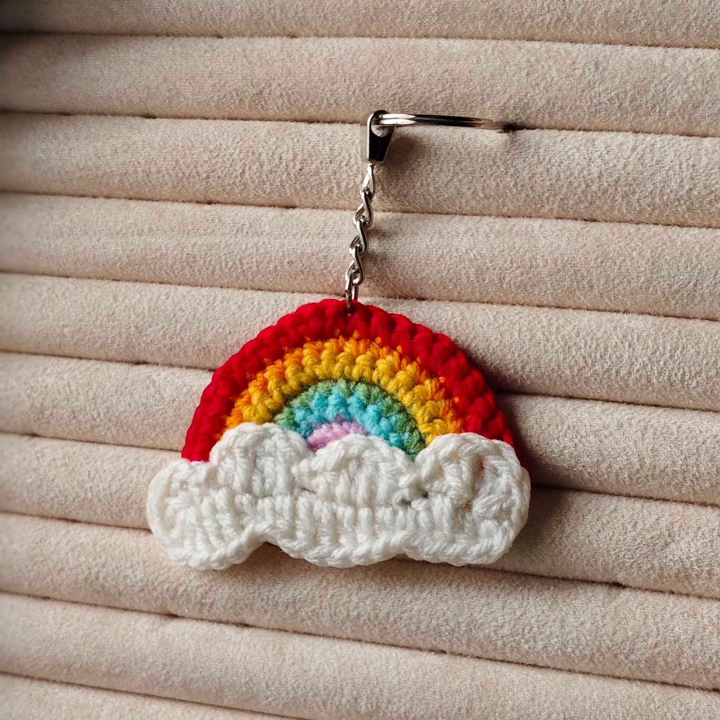 Rainbow keychain - Busy Bee Artist