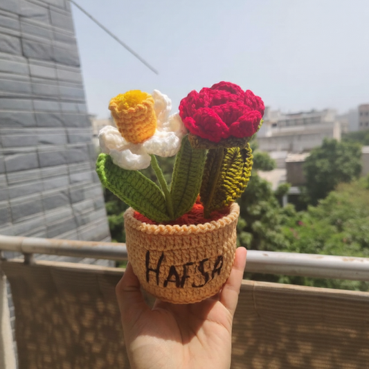 Grace & Passion Flower Pot (Daffodil & Rose)