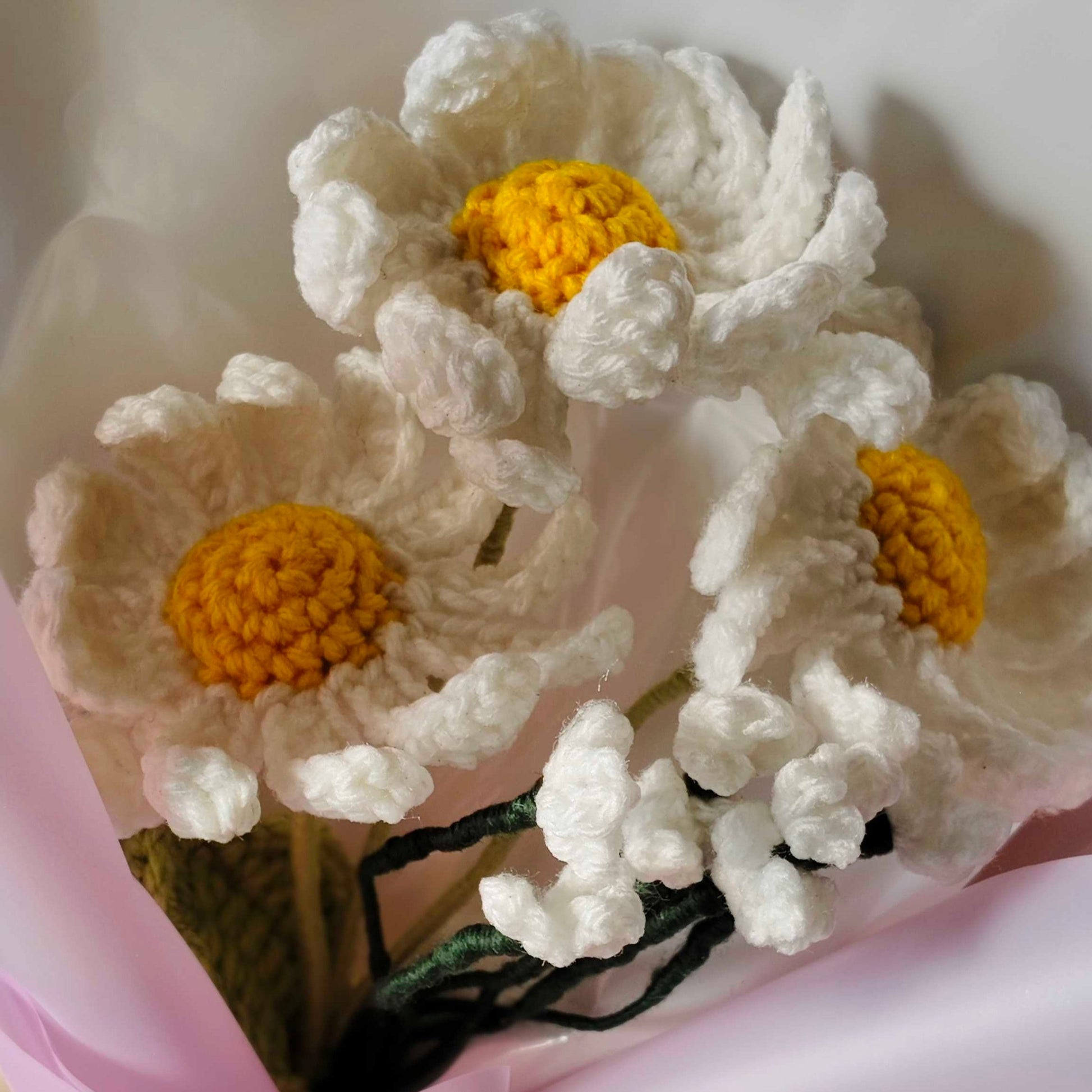 3 daisy 1 baby breaths bouquet
