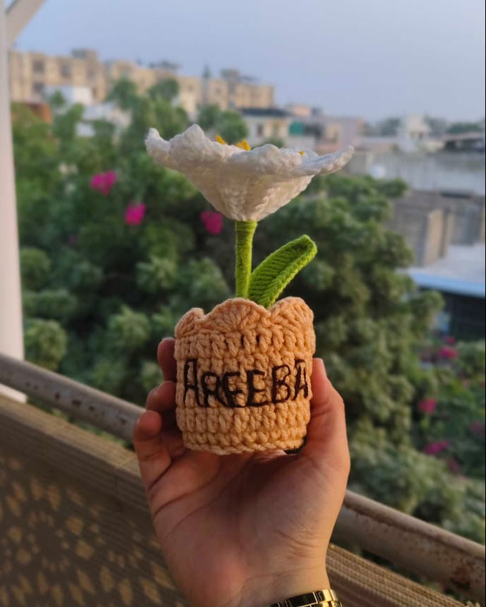 White Lily Flower Pot