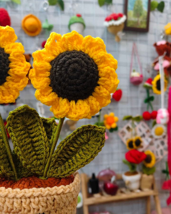 Double Sunflower Pot