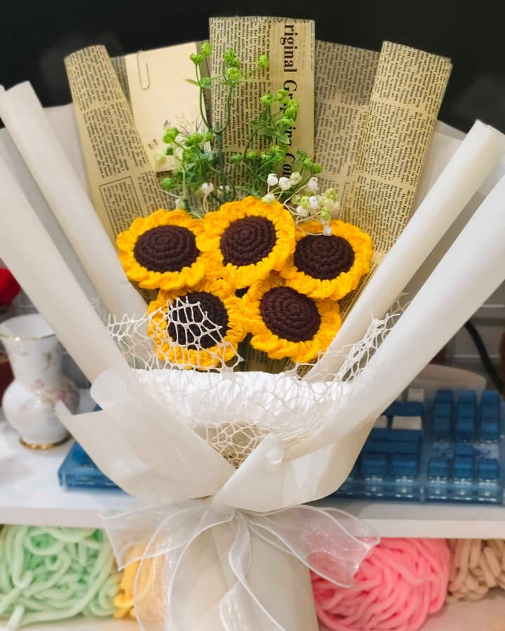 Five Sunflowers Bouquet