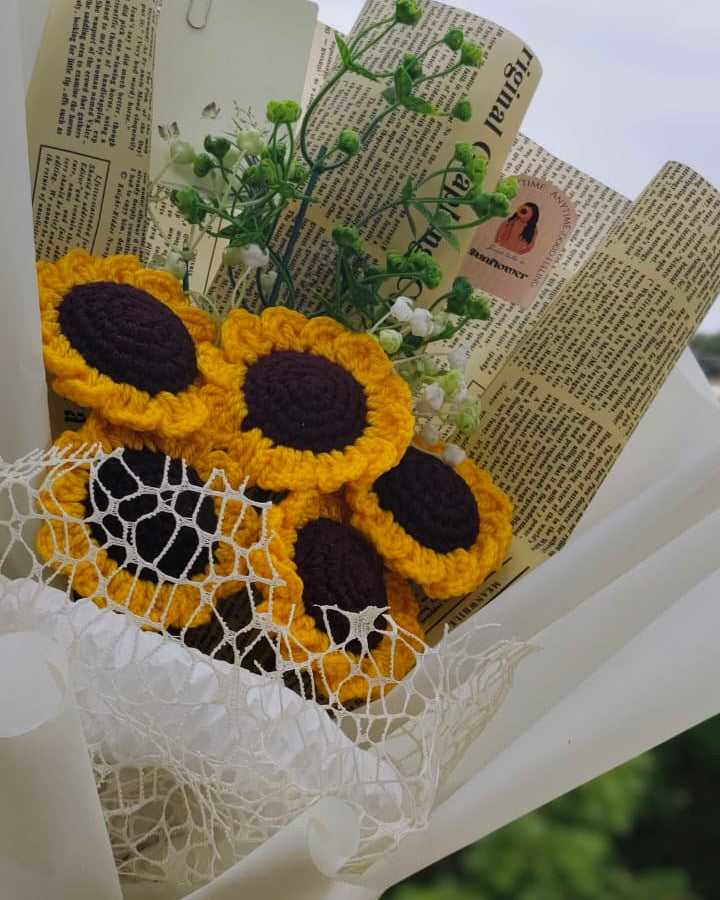 Five Sunflowers Bouquet