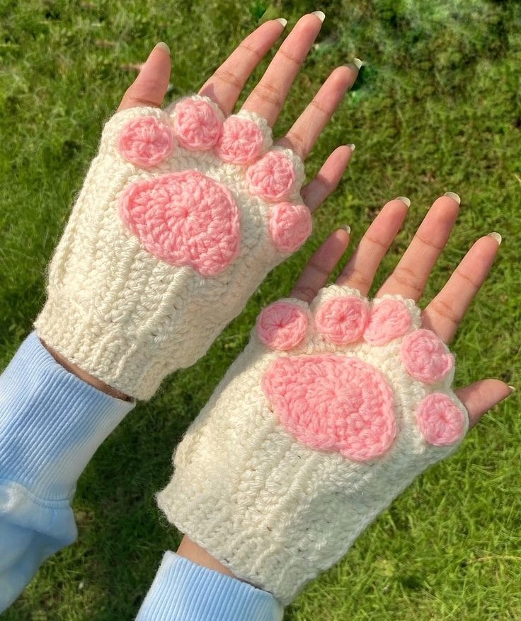 Paw Crochet Hand Warmers