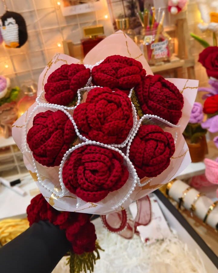 The Roses Gift Box Bundle