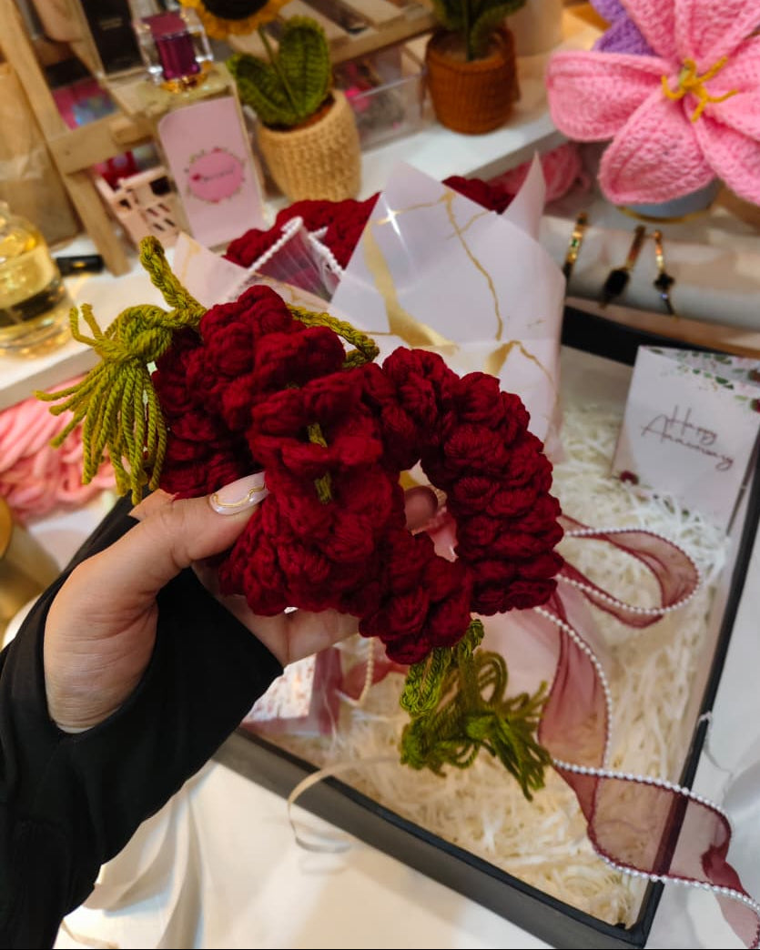 The Roses Gift Box Bundle