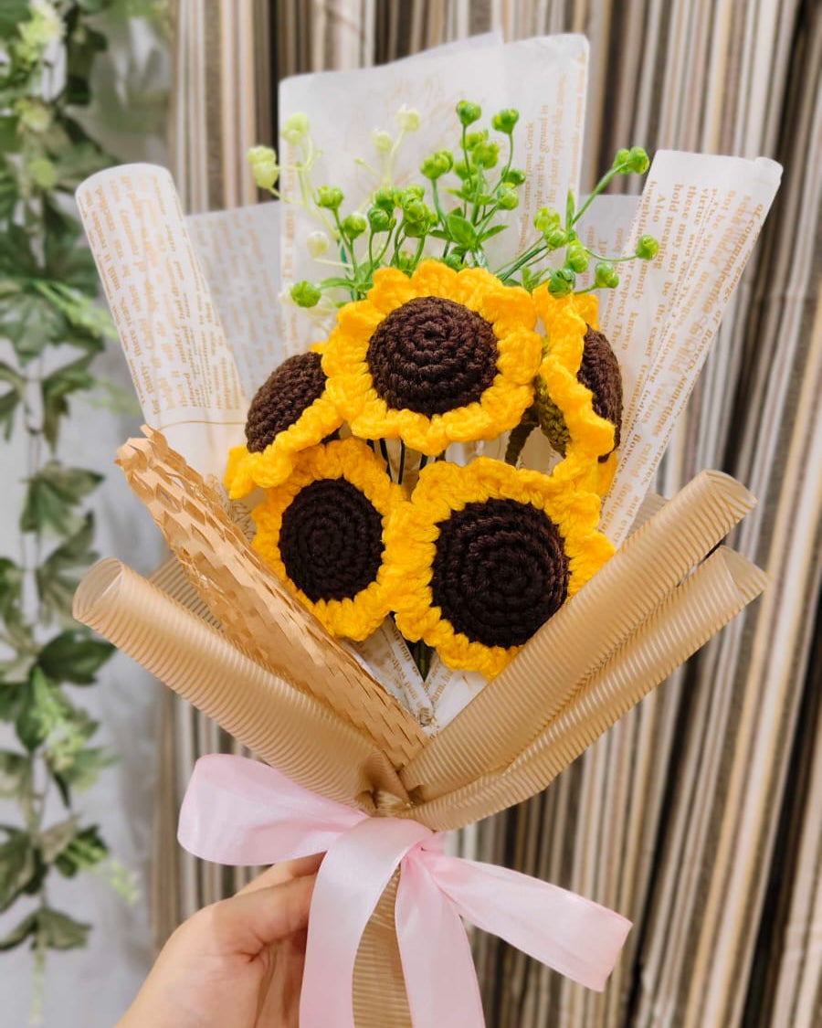 Five Sunflowers Bouquet