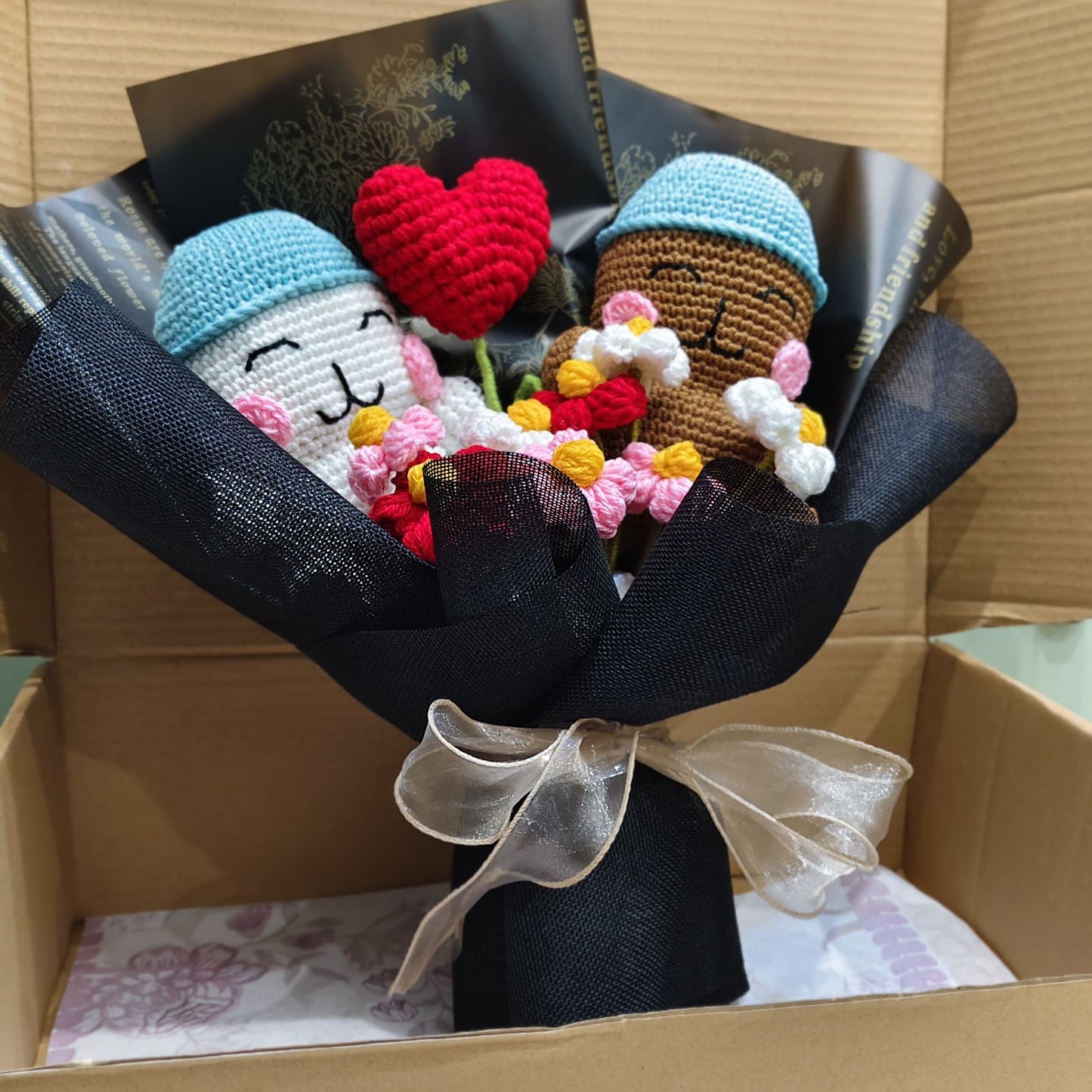 budu and dudu in box