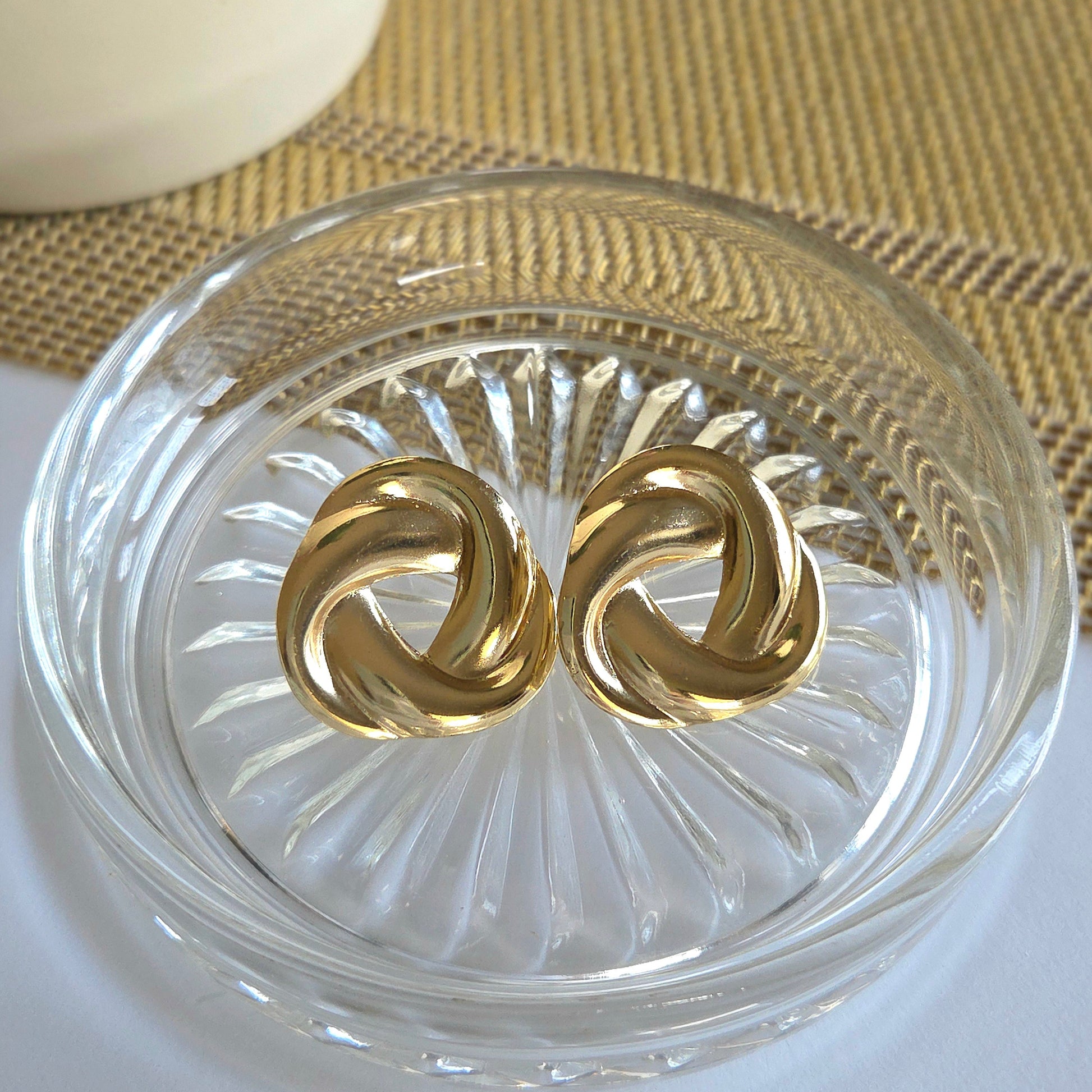 knot stud earrings