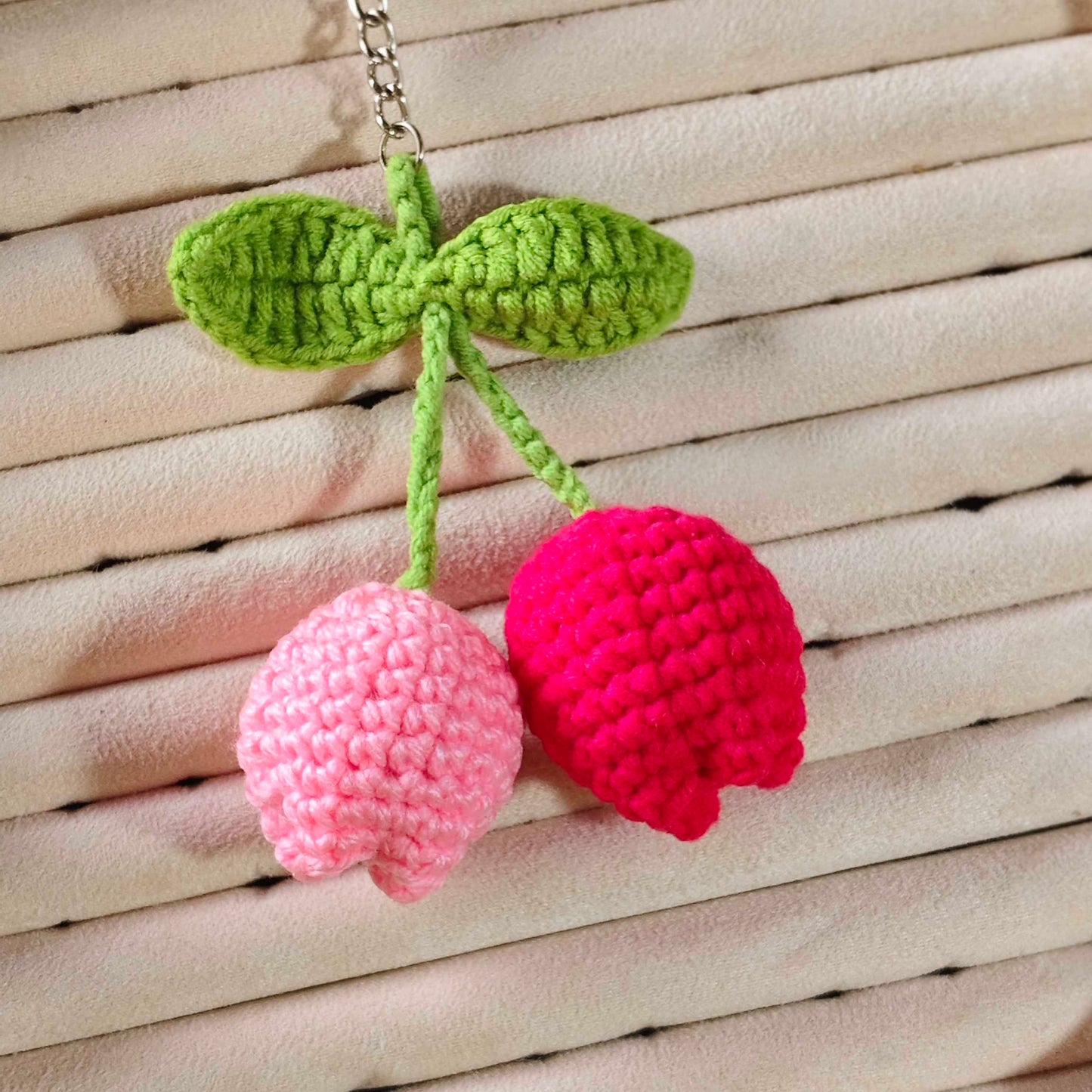 Double Tulip flower keychain - Busy Bee Artist