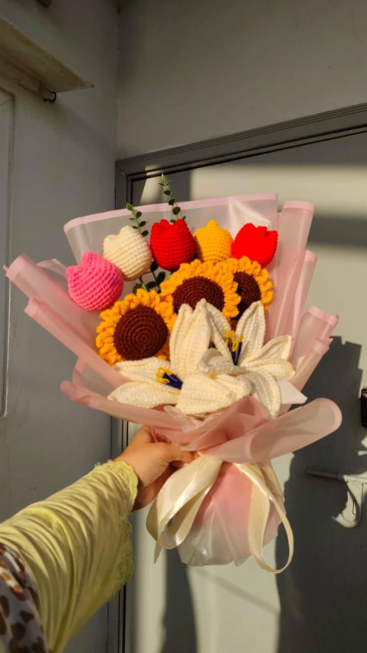 The EverBloom Premium Bouquet.