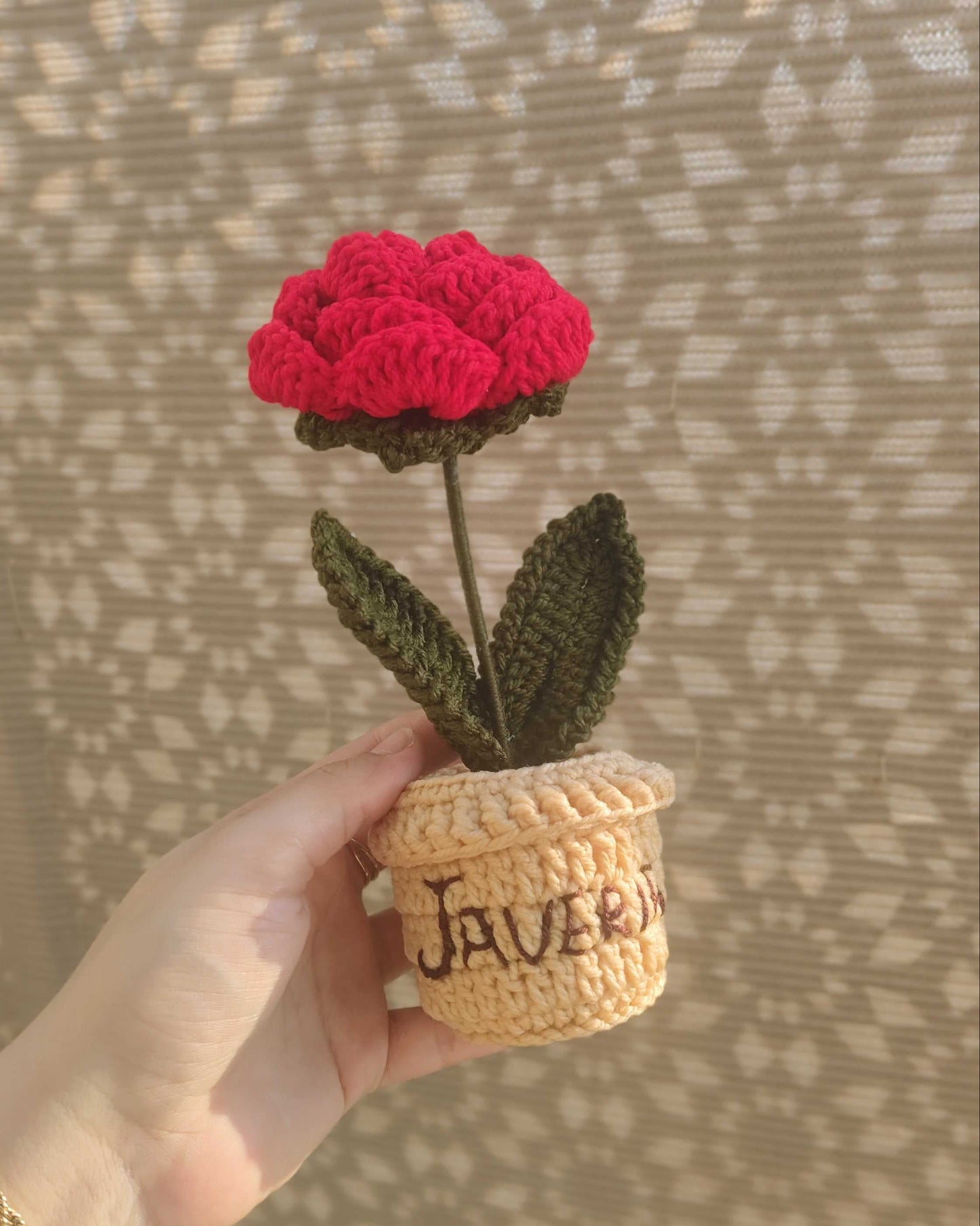 Rose Flower Pot (7 Inches)