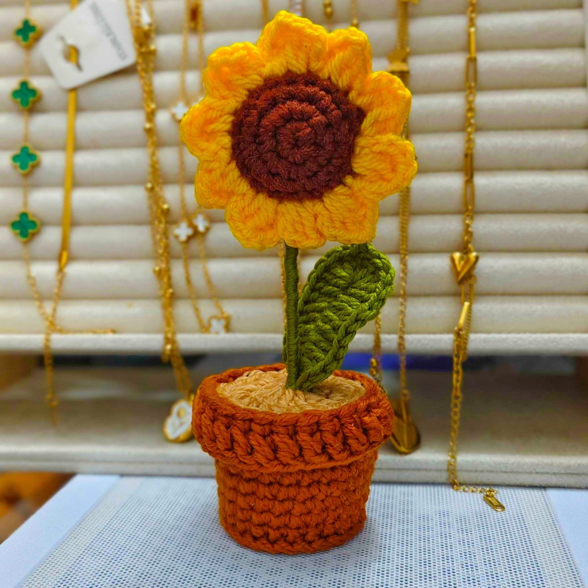 sunflower pot 5 inches 