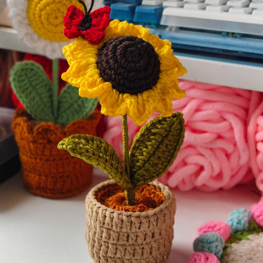 Sunflower pot with Butterfly - Busy Bee Artist