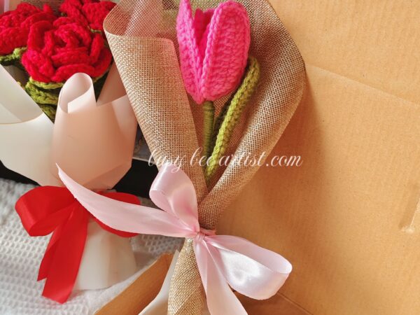 Single pink tulip bouquet