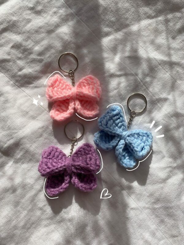 Crochet bow keychain - Custom
