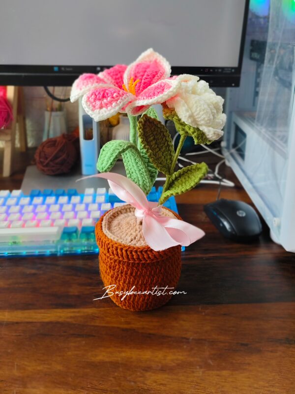 Lily with Rose Flower Pot - Large