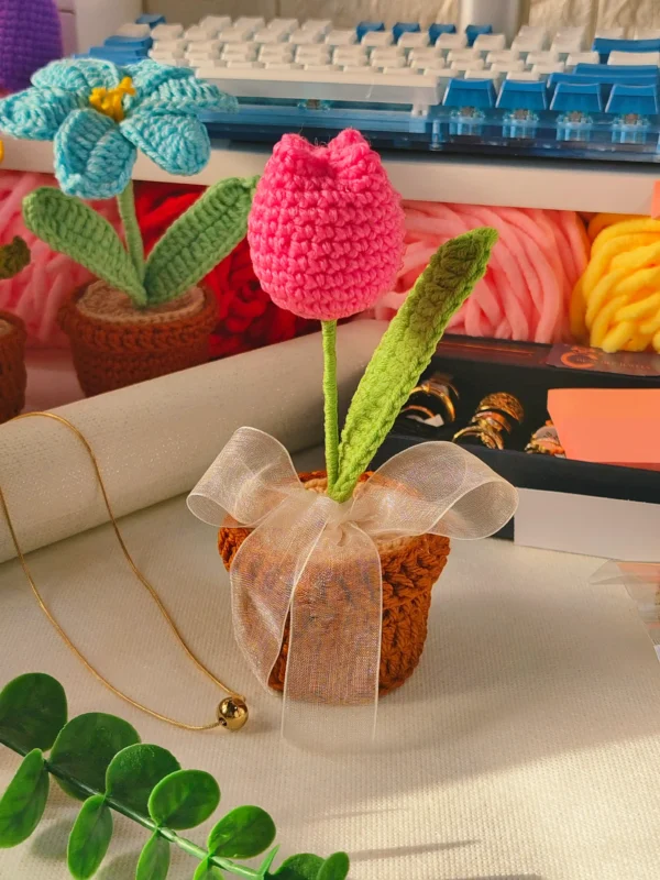 Tulip pot